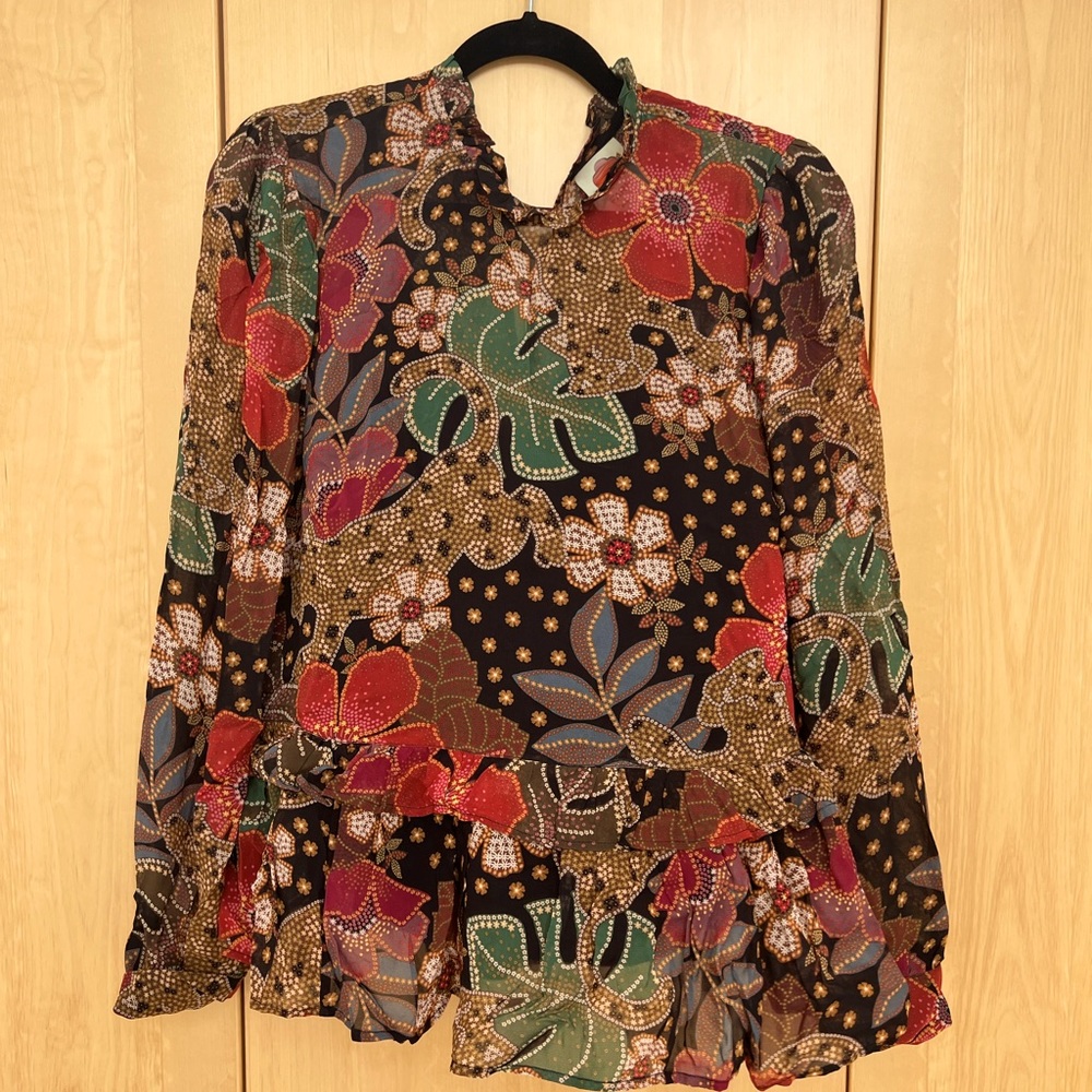 FARM Rio High Necked Top NWOT XL